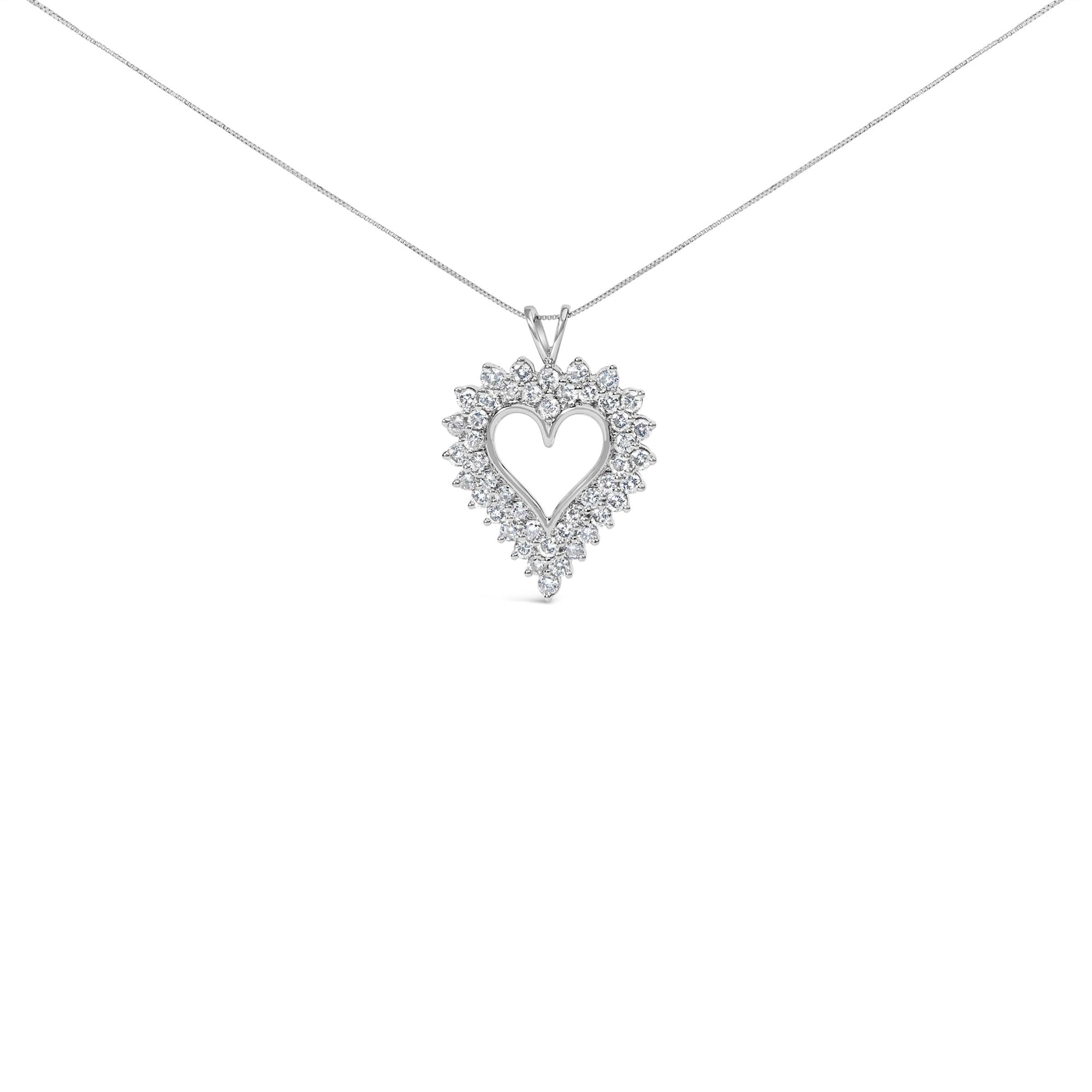 Collar con colgante de corazón en racimo y cadena de caja con diamantes redondos de 3 ct. p.t. en plata de ley, foto 1