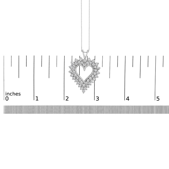 Collar con colgante de corazón en racimo y cadena de caja con diamantes redondos de 3 ct. p.t. en plata de ley, foto 5