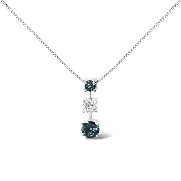 Collar con colgante de 3 piedras con diamantes azules tratados y blancos de 1 1/2 ct. p.t. en oro blanco de 14K, foto 1