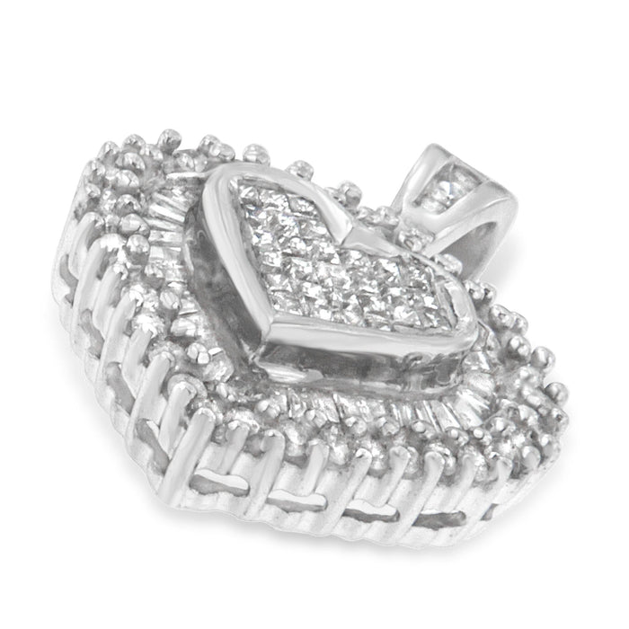 Collar con colgante de corazón con diamantes de 1 ct. p.t. de talla múltiple en oro blanco de 10K, foto 3