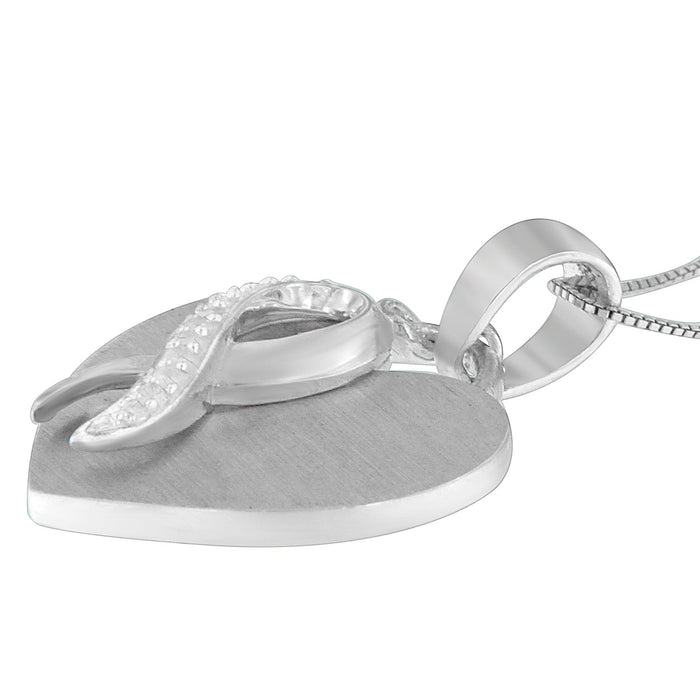 Collar con colgante de corazón de garras con diamantes de 1/10 ct. p.t. en plata de ley, foto 4