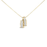 Collar con colgante de barra doble con diamantes talla princesa y baguette de 1 5/8 ct. p.t. en oro amarillo de 14K