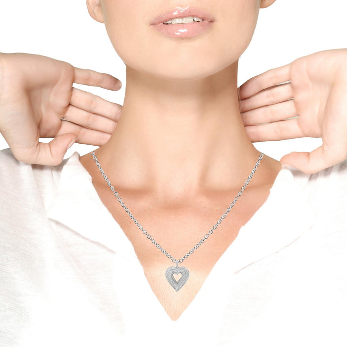 Collar con colgante de corazón en racimo con diamantes baguette de 1 1/2 ct. p.t. en plata de ley, foto 6