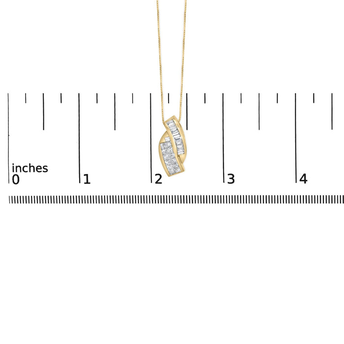 Collar con colgante doble curvo con diamantes talla princesa y baguette de 1 1/3 ct. p.t. en oro amarillo de 14K, foto 5