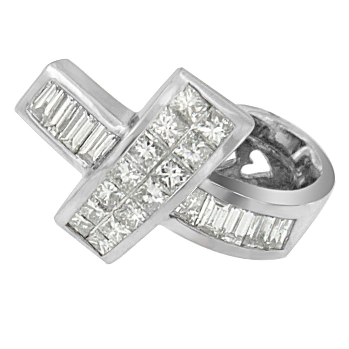 Collar con colgante de cinta con diamantes talla princesa y baguette de 2 ct. p.t. en oro blanco de 14K, foto 5