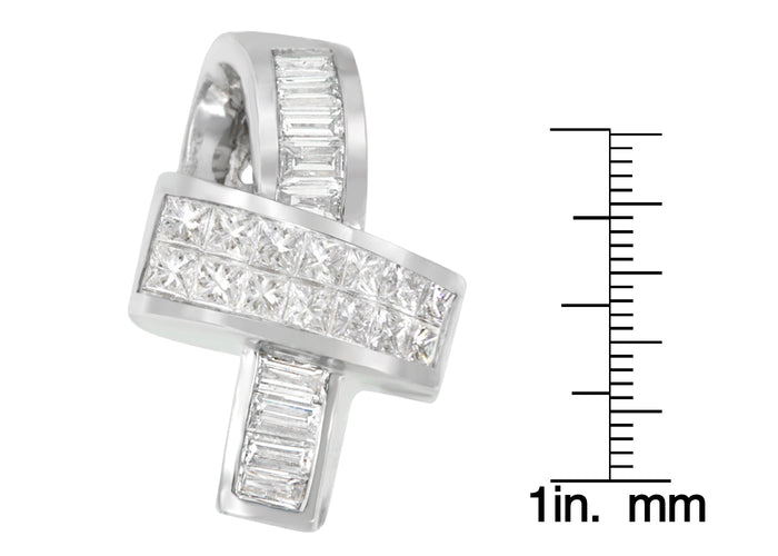 Collar con colgante de cinta con diamantes talla princesa y baguette de 2 ct. p.t. en oro blanco de 14K, foto 7