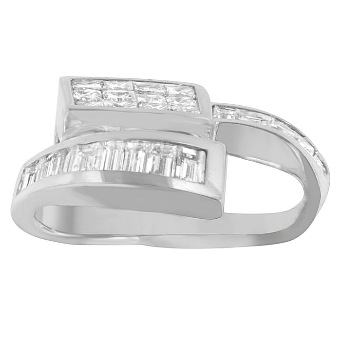 Collar con colgante de doble bucle con diamantes talla princesa y baguette de 2 ct. p.t. en oro blanco de 14K, foto 7