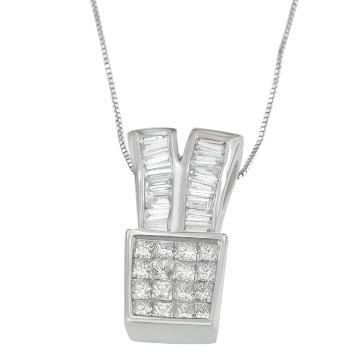 Collar con colgante de formas brillantes con diamantes talla princesa y baguette de 1 1/3 ct. p.t. en oro blanco de 14K, foto 2