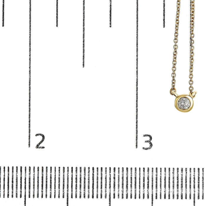 Collar con colgante solitario moderno de bisel con diamante redondo talla brillante en oro de 10K