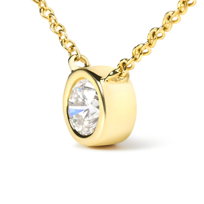 Collar con colgante solitario moderno de bisel con diamante cultivado en laboratorio en oro de 14K, foto 18