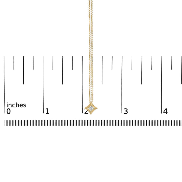 Collar con colgante solitario de bisel en forma de cometa con diamante talla princesa de 1/5 ct. p.t. en oro de 10K, foto 11