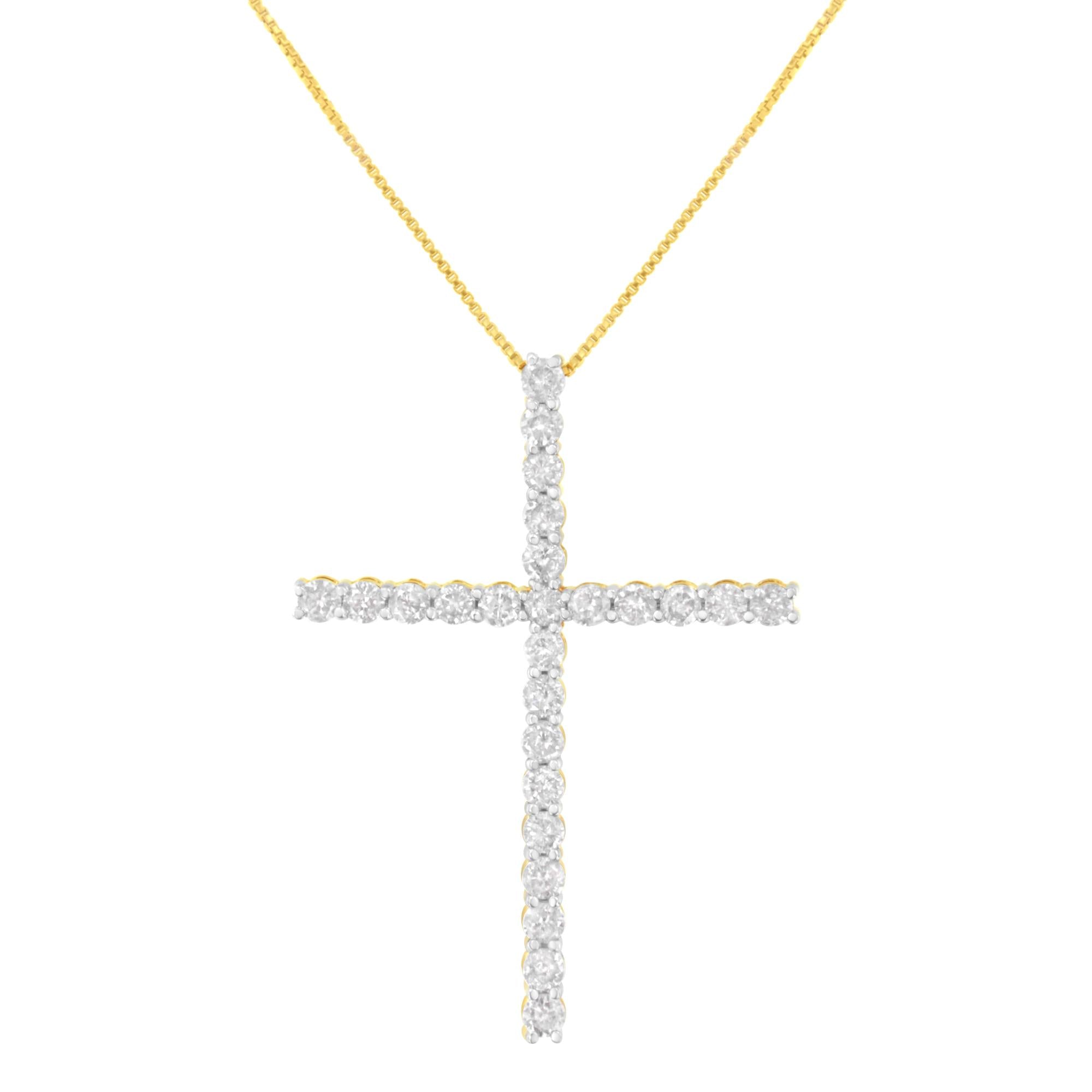 Collar con colgante de cruz con cadena de caja y diamantes redondos de 3 ct. p.t. en plata de ley, foto 1