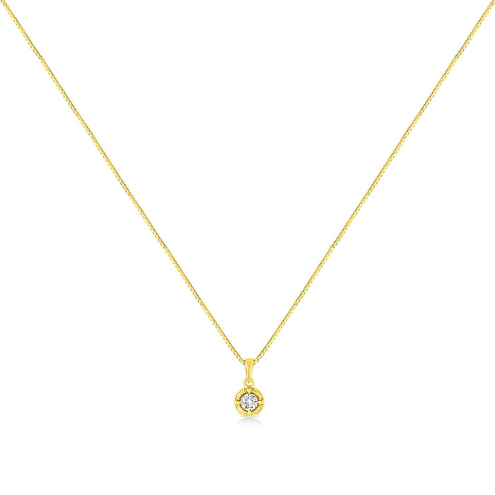 Collar con colgante solitario milgrain con diamante de talla brillante en plata de ley bañada en oro amarillo de 14K, foto 5