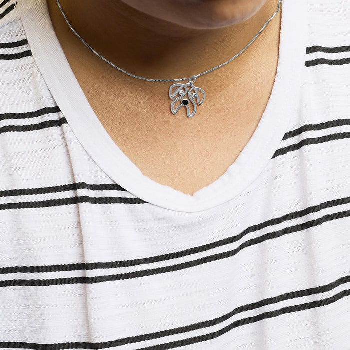 Collar con colgante de perro pug con detalle de diamante en plata de ley, foto 3