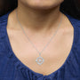 Collar con colgante de medallón de brújula con diamantes de 3/4 ct. p.t. en plata de ley, foto 3
