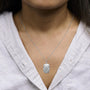 Collar con colgante de diseño de medallón abombado con diamantes de 3/8 ct. p.t. en plata de ley, foto 3