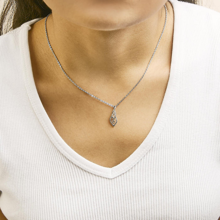Collar con colgante de gota con remolino y diamantes de 1/3 ct. p.t. en plata de ley, foto 3