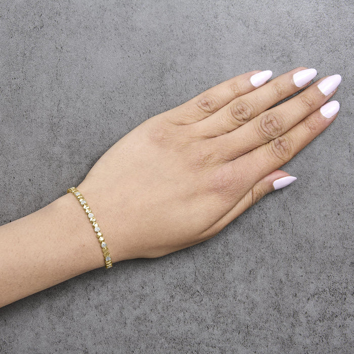 Brazalete rígido de corazón abultado con diamantes de 1/7 ct. p.t. en vermeil de oro, foto 3