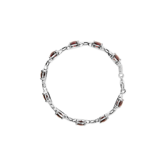 Pulsera tenis de eslabones con granate rojo talla cojín a cuadros de 7x7mm y detalle de diamante en plata de ley, foto 4