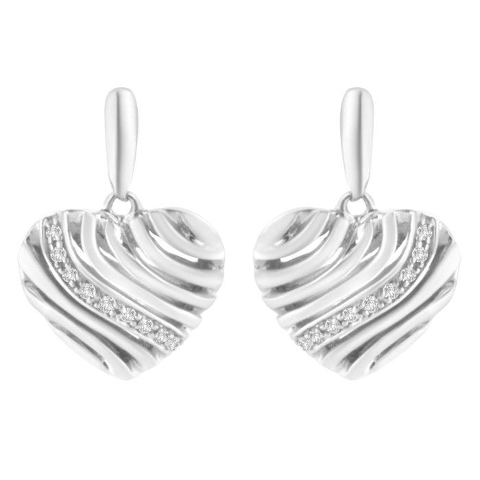 Aretes abombados de corazón con detalle de diamante en plata de ley, foto 1