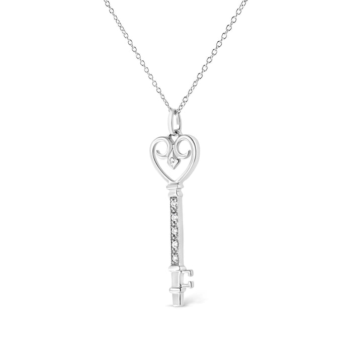 Collar con colgante de llave, corazón y candado con detalle de diamante pavé y de bisel en plata de ley, foto 4
