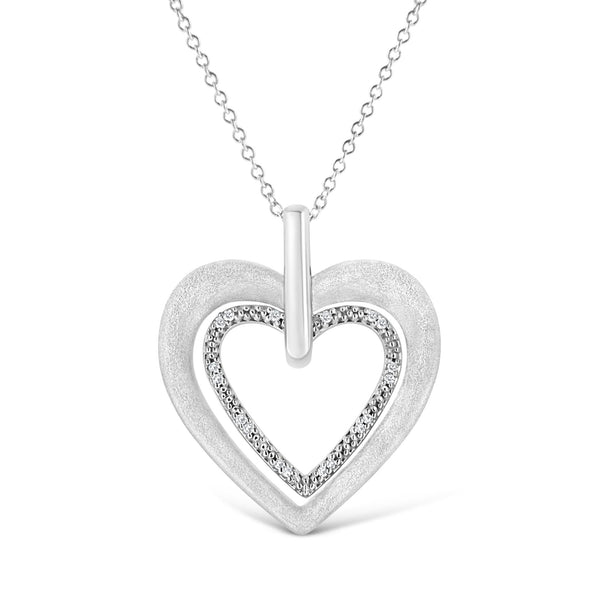 Collar con colgante de doble corazón con detalle de diamante de garras en plata de ley, foto 1