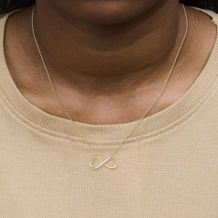 Collar con colgante de corazón infinito con detalle de diamante en vermeil de oro, foto 3