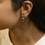 Aretes colgantes de diseño de cuerda con amatista púrpura ovalada y detalles de diamante en plata de ley, foto 3