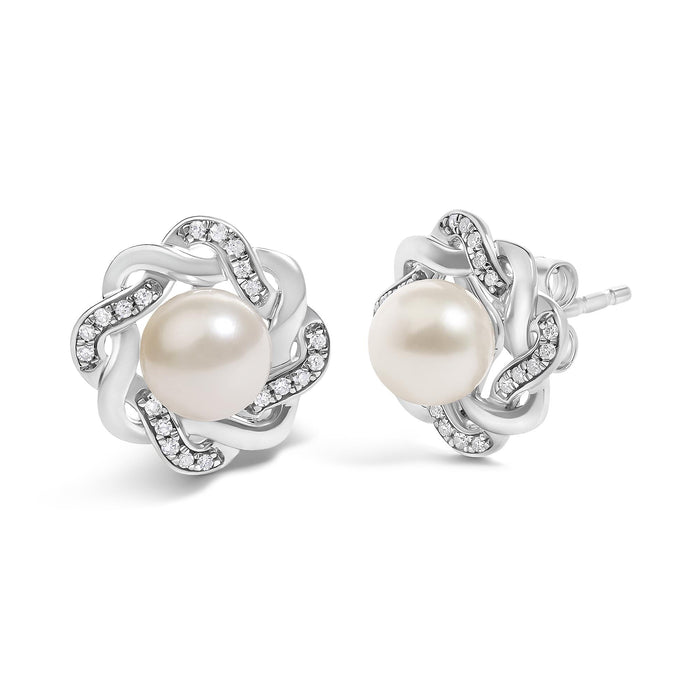 Aretes de botón florales trenzados con perla cultivada y diamantes de 1/10 ct. p.t. en plata de ley, foto 2