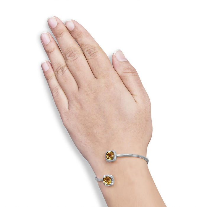 Brazalete rígido cruzado dividido con gema de citrino amarillo talla cojín de 8mm y detalle de diamante en plata de ley, foto 3