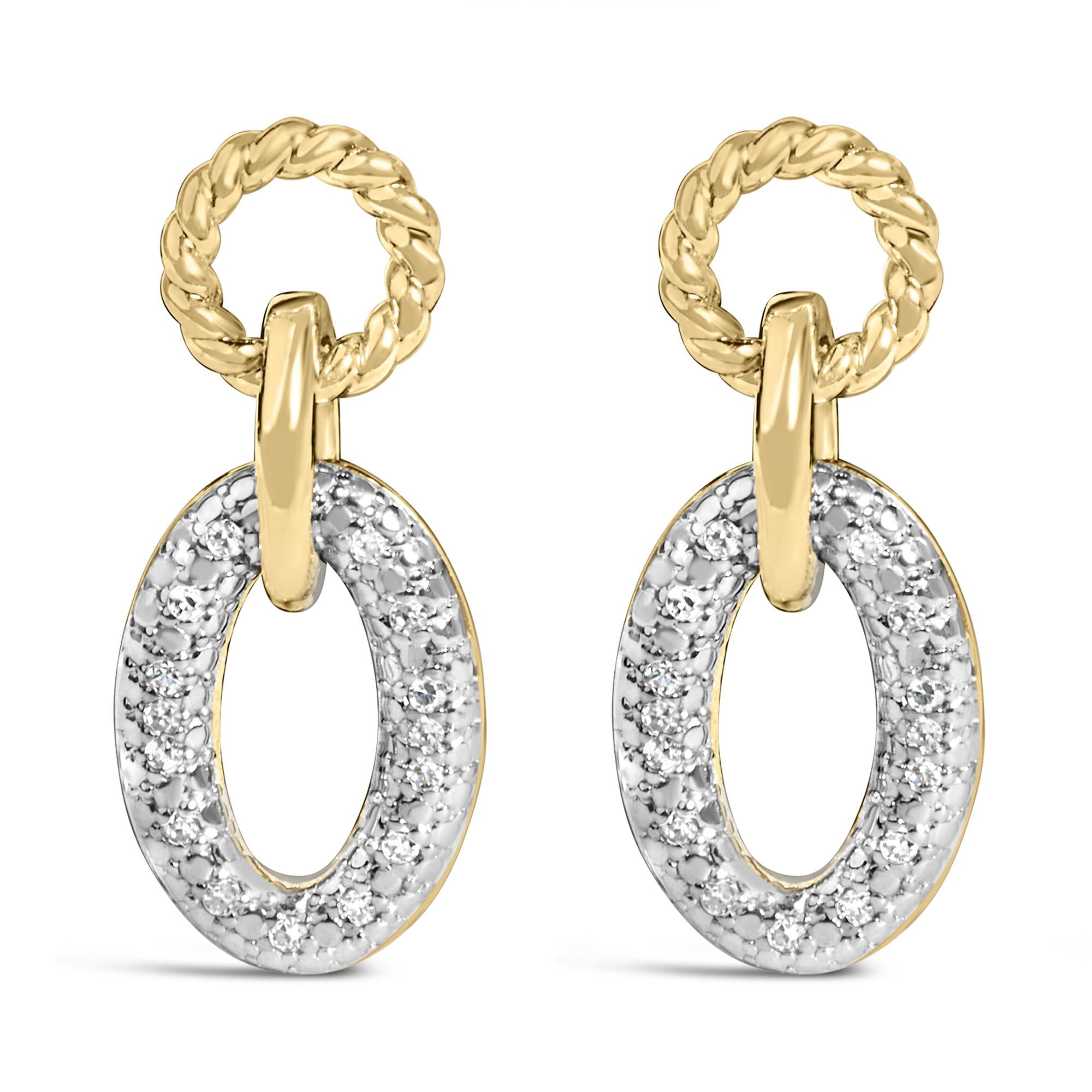 Aretes de eslabones ovalados con diamantes de 1/10 ct. p.t. en vermeil de oro, foto 1