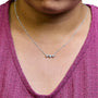 Collar de estaciones de bisel con 3 piedras en forma de cometa y diamantes de talla princesa en oro blanco de 10K, foto 3