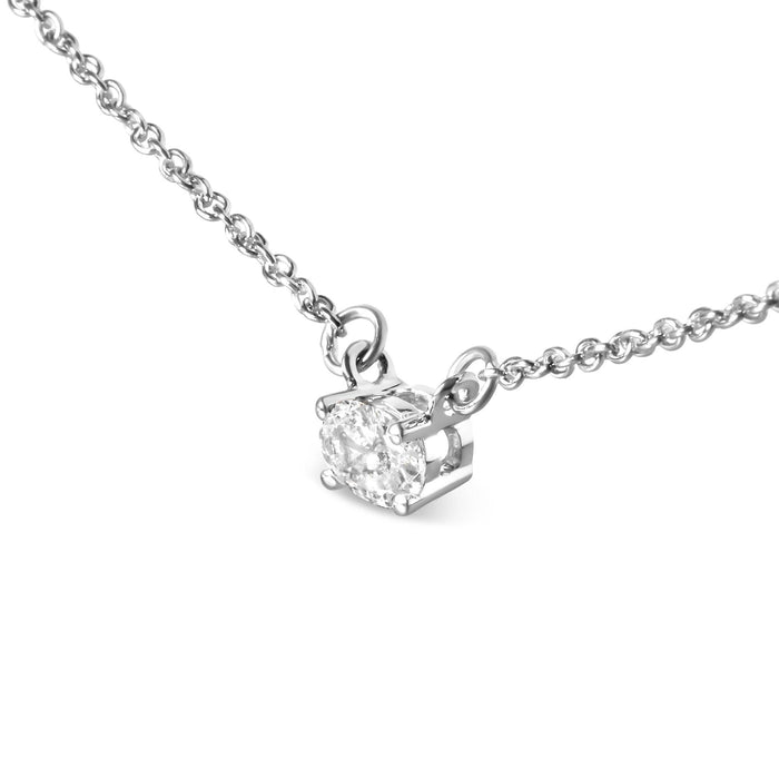Collar con colgante solitario este-oeste con diamante cultivado en laboratorio de 1/4 ct. p.t. en oro blanco de 14K, foto 5