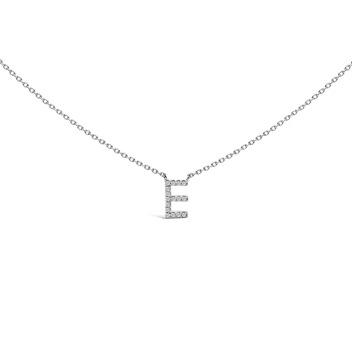 Collar con colgante de inicial A-Z en bloque con detalle de diamante en oro blanco de 10K, foto 22