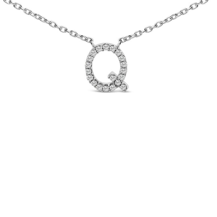 Collar con colgante de inicial A-Z en bloque con detalle de diamante en oro blanco de 10K, foto 36