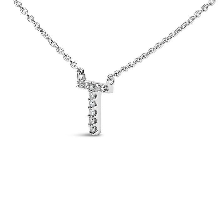 Collar con colgante de inicial A-Z en bloque con detalle de diamante en oro blanco de 10K