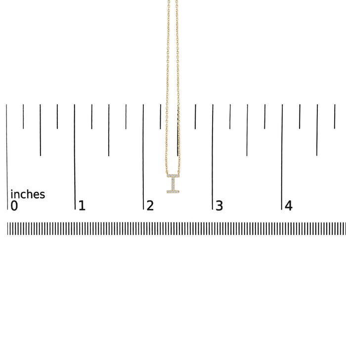 Collar con colgante de inicial A-Z en letra de molde con detalle de diamante en oro amarillo de 10K