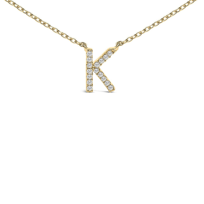 Collar con colgante de inicial A-Z en letra de molde con detalle de diamante en oro amarillo de 10K, foto 42