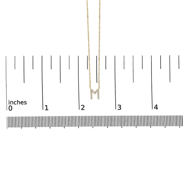 Collar con colgante de inicial A-Z en letra de molde con detalle de diamante en oro amarillo de 10K