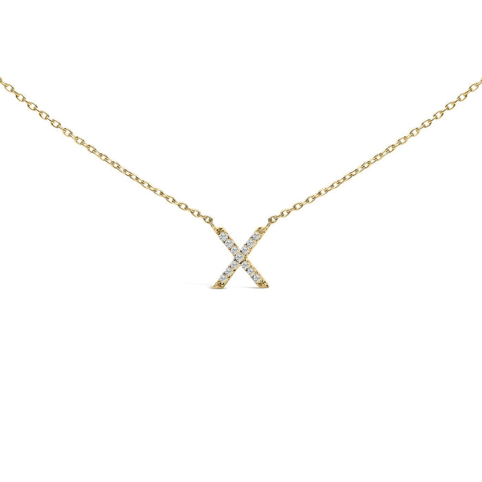 Collar con colgante de inicial A-Z en letra de molde con detalle de diamante en oro amarillo de 10K, foto 3