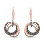 Aretes colgantes de aros entrelazados y círculo con diamantes blancos y marrones de 1 ct. p.t. en oro rosa de 14K, foto 2
