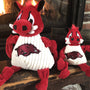NCAA University of Arkansas, Tusk the Razorback Knottie, juguete de peluche para perro, foto 6