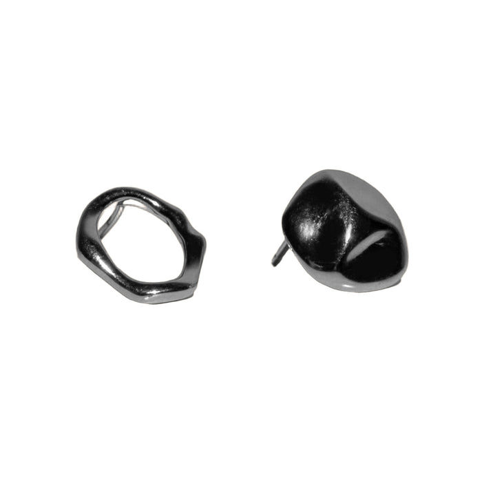 Aretes de botón Wink dispares, foto 1