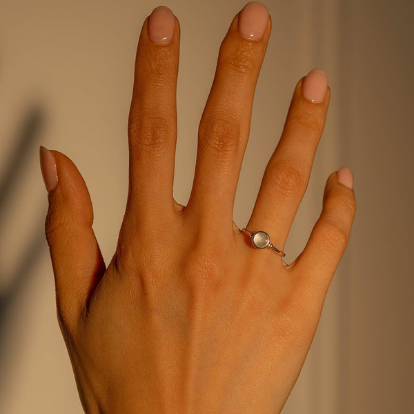 Geneviéve Mother of Pearl Ring, photo 2