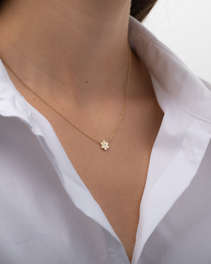 14K Gold Diamond Flower Necklace, photo 3