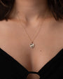 Dije de corazón acanalado chico con diamantes en oro de 14K, foto 4