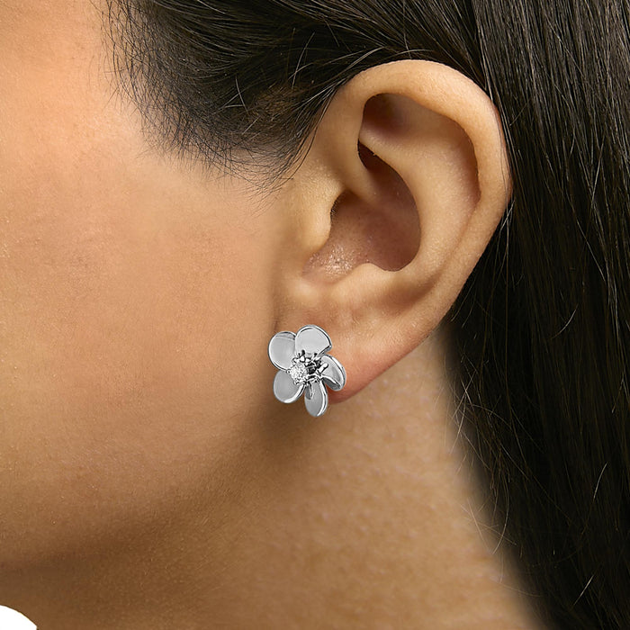 Aretes de botón de pétalos de flor con diamantes cultivados en laboratorio de 1/3 ct. p.t. en oro de 10K, foto 6