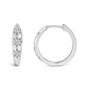 Aretes de aro Huggie de tres piedras con diamantes cultivados en laboratorio de 1/5 ct. p.t. en oro de 10K, foto 8