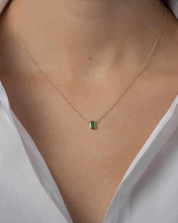 14K Gold Emerald Cut Emerald Bezel Necklace, photo 2