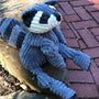 Reggie Raccoon Knottie, juguete de peluche para perro, foto 8
